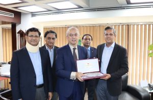 City on Move: NESPAK, PMA start 10-day Lahore Transport Week