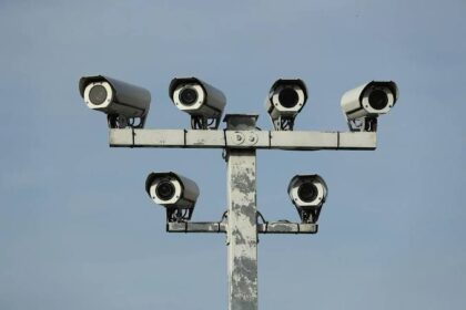 Surveillance in Your Pocket