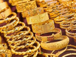 Fall in gold prices by 1,100 Rs in Pakistan