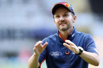 Pakistan cricket head coach, Mike Hesson, dedicates the team’s victory to flood victims