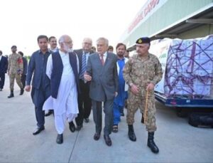 Dar Confirms Pakistan’s 105-Ton Aid Dispatch to Afghanistan