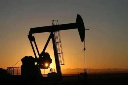 On September 5, Pakistan Petroleum Limited (PPL) declared a huge hydrocarbon discovery at Attock with a production of 1,469 barrels of oil per day and 2.56 million cubic feet per day of gas of its discovery well. The company officials are operating the well at a flowing wellhead pressure of 1,147 pounds per square inch gauge (psig) on a 32/64-inch choke. It is anticipated that the discovery will bolster the indigenous energy portfolio of Pakistan at a time when the country has to deal with rising import bills and fluctuating international oil prices.