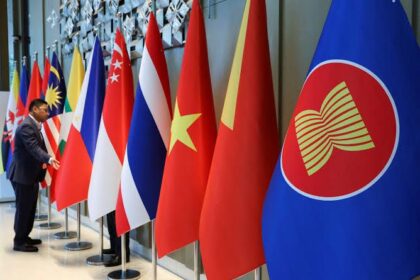 China Pushes ASEAN for Swift Trade Deal as U.S. Tariffs Bite