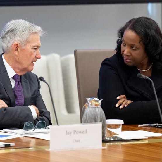 Court Halts Trump’s Bid to Oust Fed Governor Lisa Cook