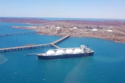 Australia Clears LNG Plant Extension Amid Emission Concerns