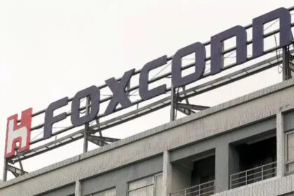 Foxconn’s India Operations Steady Despite Exit of Chinese Staff