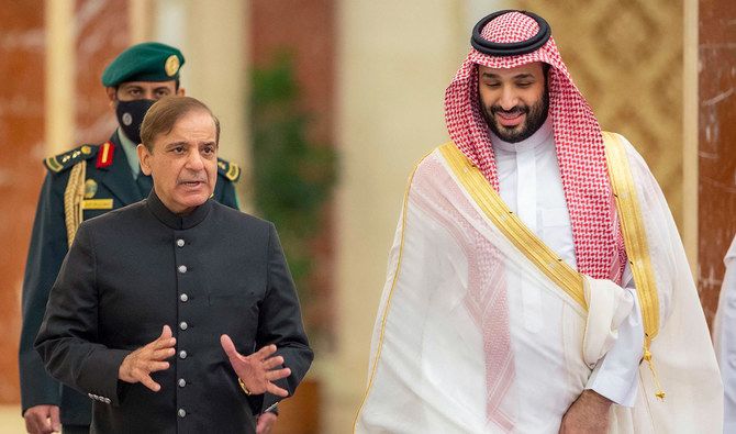 Prime Minister Shahbaz Sharif engages in talks with Saudi crown prince