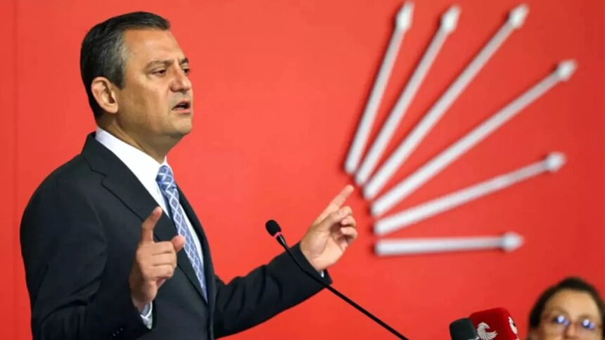 The Republican People's Party (CHP), Turkey's main opposition party, re-elected Özgür Özel as chairman at an extraordinary congress on Sunday. This strengthened his power before a court decision that is about to come down. The case could void the party's 2023 congress because of alleged problems, which could lead to new elections for party leaders. Özel got much support from delegates,reflecting his popularity in the CHP after leading the party to victory in last year's local elections. His re-election makes him a major opponent of President Recep Tayyip Erdoğan's ruling AKP in the run-up to national elections.