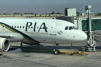 Pakistan International Airlines (PIA) announced on Wednesday that they have received Third Country Operator (TCO) approval for flight operations in the United Kingdom and now will get the official permission to return to British skies next month. In a humiliating instance this July, the UK removed Pakistan from its Air Safety List, allowing Pakistani airlines to now apply to operate flights in Britain. The development came after the UK Department for Transport concluded an aviation security ins­pection at Islamabad Inter­nat­ional Airport on Thursday, declaring Pakistan’s security arrangements “satisfactory and in line with international standards”. Now that the TCO certification have finally been received, the national carrier announced that it would now be allowed to operate direct flights and carry not only passengers but also cargo.