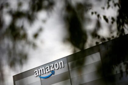 India is preparing a proposal to loosen foreign investment regulations, which will allow e-commerce services such as Amazon to buy Indian sellers’ goods and export them directly to foreign markets. The transformation would involve a transition to the present position of them as simple operators in the marketplace. The reports highlight that the relaxed regulations would only apply to exports and that stringent measures would be taken against abuse. According to the government, the reform is to create new opportunities to the small Indian exporters. Critics, such as the local retailers have warned that it might offer undue advantage to large platforms. The bill is yet to be approved by the cabinet.