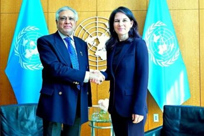 This important meeting between Deputy Prime Minister and Foreign Minister Ishaq Dar and the United Nations General Assembly (UNGA) President Annalena Baerbock occurred on the sidelines of the 80th session of the UNGA in New York. In an official statement on X, the Foreign Office said that Dar and Baerbock “exchanged views on key regional and international issues, including [the] Palestine issue and the urgent need for UN reforms, including UN Security Council reforms”.
