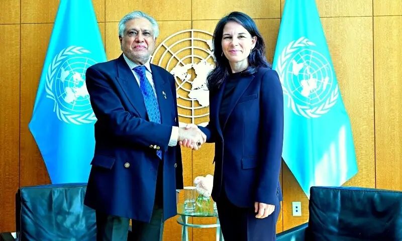 This important meeting between Deputy Prime Minister and Foreign Minister Ishaq Dar and the United Nations General Assembly (UNGA) President Annalena Baerbock occurred on the sidelines of the 80th session of the UNGA in New York. In an official statement on X, the Foreign Office said that Dar and Baerbock “exchanged views on key regional and international issues, including [the] Palestine issue and the urgent need for UN reforms, including UN Security Council reforms”.