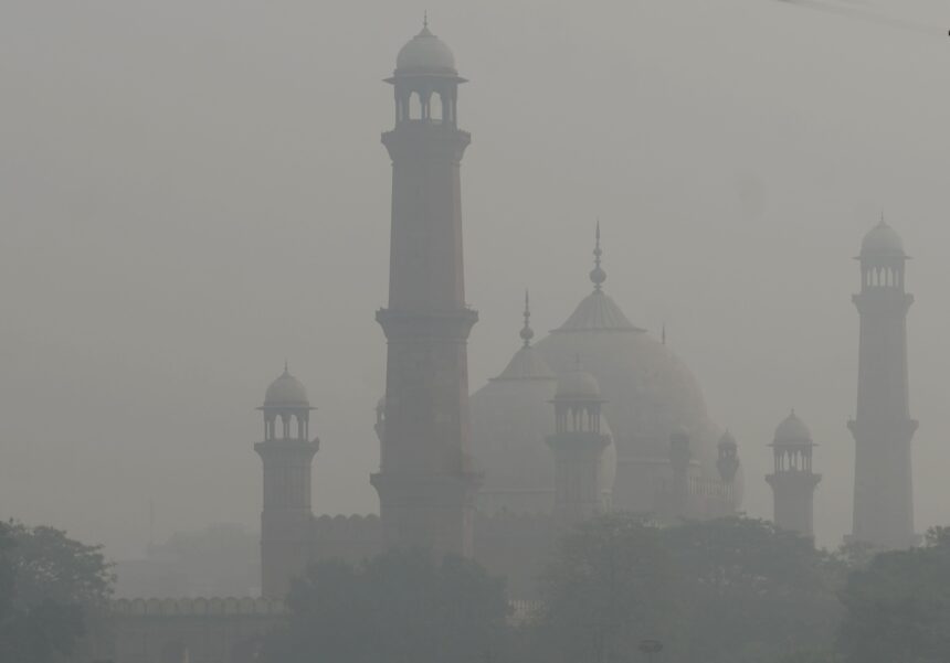 Lahore and Karachi among Five Most Polluted Cities in the World