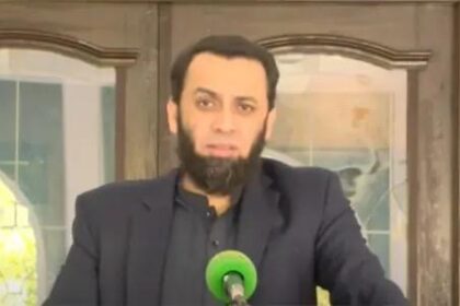 Information Minister Attaullah Tarar accused the PTI-led Khyber Pakhtunkhwa government of “failing to curb terrorism” and instead “sowing division for political mileage.” Speaking at a press conference, he lauded the sacrifices of the KP people and security forces in the fight against militancy. Tarar alleged that the provincial leadership turned a blind eye to terrorist infiltration. In response, PTI leaders rejected the claims, saying their party “stands with the martyrs” and has consistently supported Pakistan’s fight against extremism.