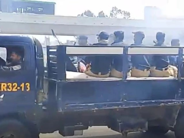 Tehreek-e-Labbaik Pakistan (TLP) members gathered at NalaStop and North Karachi's 4k Chowrangi, blocking roads and pelting stones, damaging several vehicles. This put traffic to a halt leaving people stranded for hours. Police were sent to the affected areas to clear out the protestors and restore order