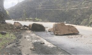 A Landslide blocked the Zhob-Dera Ismail Khan Highway. According to officials, the Landslide occurred after the Suleman Mountain Range received heavy rainfall a few days prior, leading to massive rock and mudslides. An official said, "heavy boulders and mud blocked the highway, suspending all kinds of vehicular traffic from both sides"