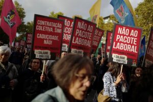 Tens of thousands have taken to the streets of Portugal's capital, Lisbon, to protest against proposed labour laws which they say threaten workers' rights. The centre-right government wants to make it easier for employers to fire people, outsource work to other companies, and limit some types of compassionate leave, including cutting bereavement leave for women who suffer miscarriages. It says the measures are needed to improve job flexibility and increase productivity in one of western Europe's poorest countries. The head of Portugal's largest union, CGTP, called the reforms "one of the greatest attacks ever made against workers" in the country and announced a general strike for 11 December. The bill is likely to pass in parliament with support from far-right party Chega. The union told Reuters that around 100,000 protesters filled Lisbon's main avenue, while the Associated Press also reported tens of thousands of people were present. No police estimate was available. (BBC)