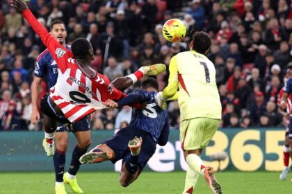 Arsenal Held to a 2-2 Draw Against Sunderland