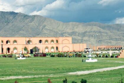 Security forces on Monday thwarted a terrorist attack on Cadet College Wana, reportedly carried out by the banned Tehreek-i-Taliban Pakistan (TTP), security sources said. “A suicide bomber detonated explosives at the main gate of the college, injuring six civilians,” security sources added in a statement. “Swift action by security personnel prevented the attackers from breaching the premises.” It added that a clearance operation was underway, with initial reports indicating that four to five terrorists have been killed. It added that the attackers attempted to replicate an incident similar to the 2014 Army Public School tragedy but were successfully neutralised before they could inflict large-scale damage. (DAWN)