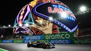 Verstappen wins in Las Vegas, Norris finishes second and extends lead over Piastri