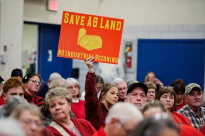 Trump's plan for more AI data centers opposed by his own voters