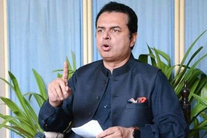 Talal Chaudhry warns KPK CM against using provincial govt resources for political purposes